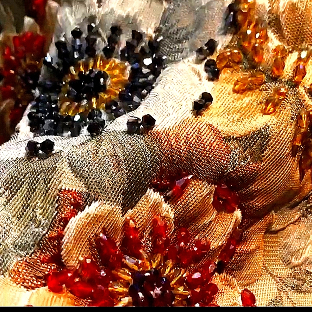 ❤️RESERVED. NWT Stunning Jacket with 3D Hand saw Flowers Beads. X - Picture 11 of 16